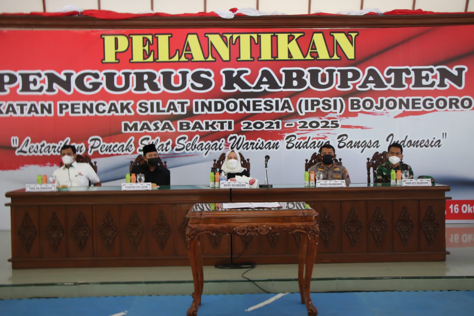 Acara pelantikan pengurus IPSI periode 2021-2025 di Pendapa Malowopati Pemkab Bojonegoro, Sabtu (16/10/2021). (Foto: Pemkab Bojonegoro/Tugu Jatim)