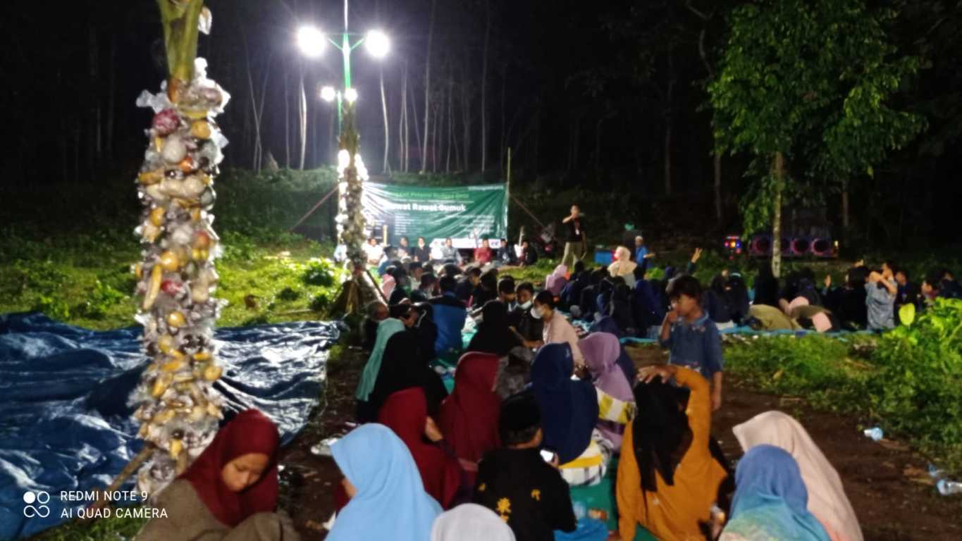 Kemeriahan acara "Ruwat Rawat Gumuk" di Kabupaten Jember pada Jumat (29/10/2021). (Foto: Dokumen/Tugu Jatim)