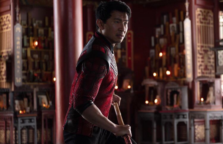 Shang-Chi (Simu Liu) dalam adegannya di film ‘Shang-Chi and the Legend of the Ten Rings’/tugu jatim