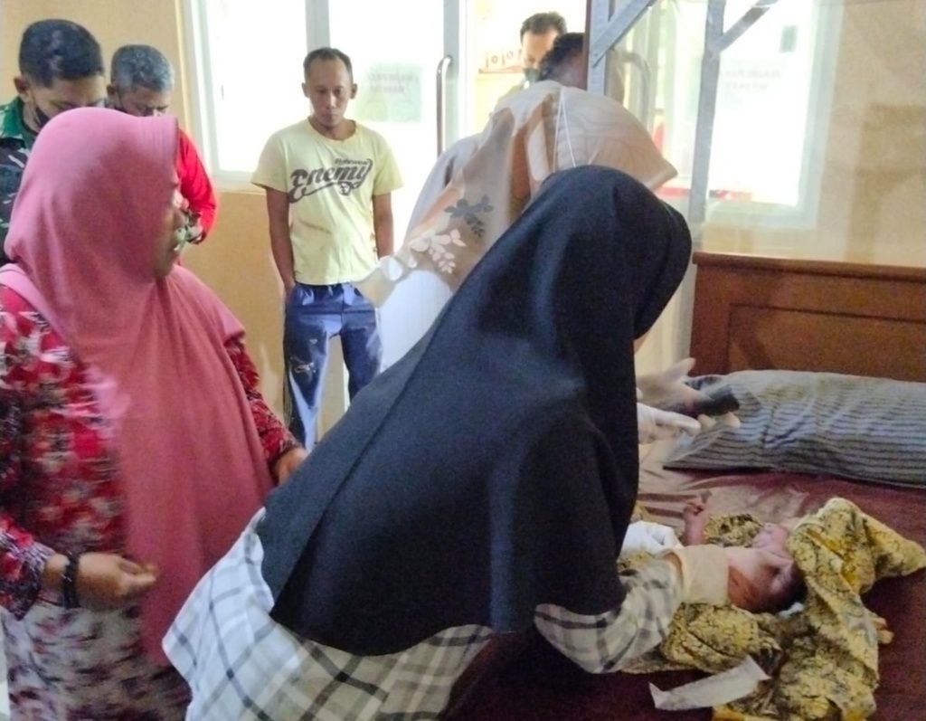 Penemuan bayi di Kecamatan Pakis, Kabupaten Malang. (Foto: Istimewa/Tugu Jatim)