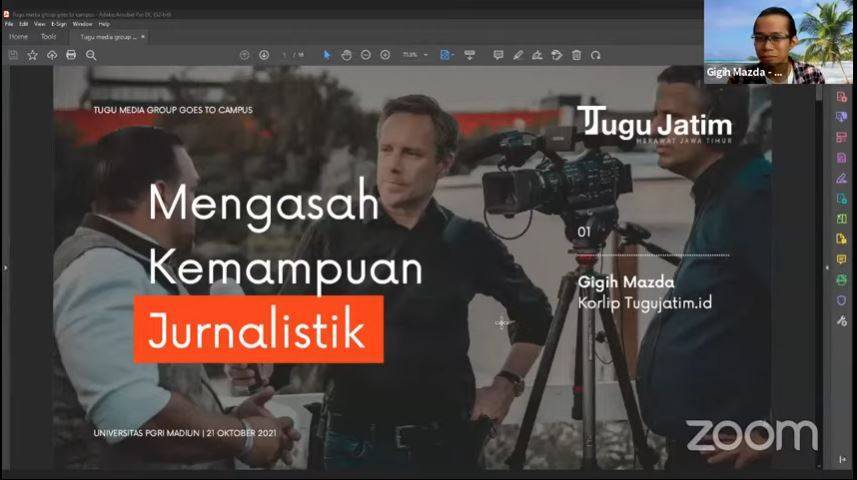 Pelatihan penulisan jurnalistik dari Korlip Tugujatim.id, Gigih Mazda. (Foto: Dokumen) tugu jatim