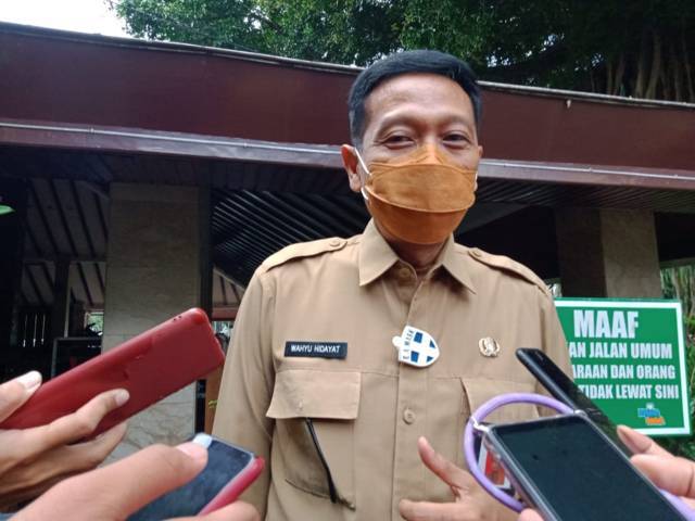Sekda Kabupaten Malang, Wahyu Hidayat menyatakan tak ada pasien Covid-19 yang tengah dirawat isoman maupun isoter. (Foto: Rizal Adhi/Tugu Malang/Tugu Jatim)