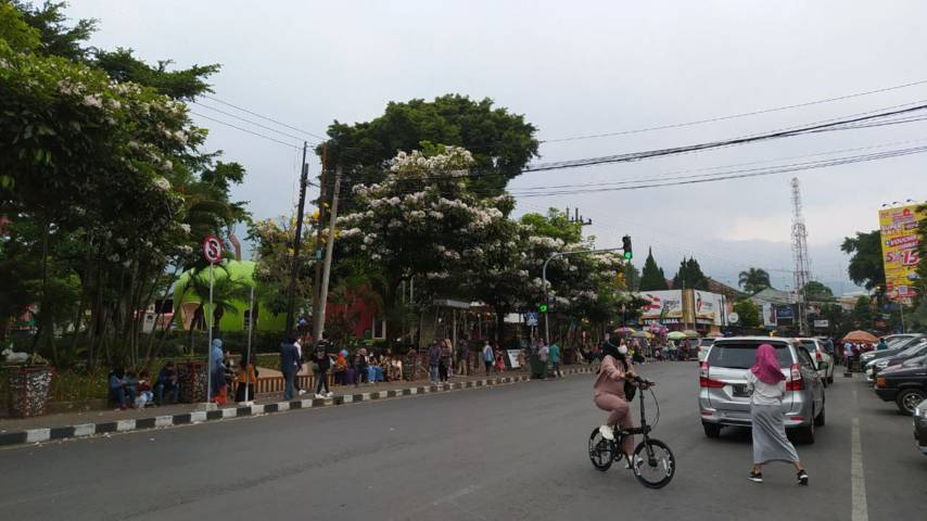 Seiring penurunan status PPKM Kota Batu menjadi level 2, Alun-Alun hingga tempat wisata berpeluang segera dibuka dalam waktu dekat. (Foto: M Ulul Azmy/Tugu Malang/Tugu Jatim)