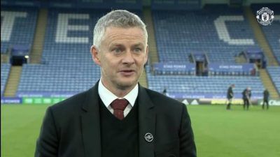 Pelatih Manchester United, Ole Gunnar Solskjaer saat dimintai keterangan pasca laga melawan Leicester City. (Foto: YouTube/Manchester United) tugu jatim