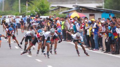 Para atlet sepatu roda tengah berkompetisi di PON XX Papua. (Foto: Dokumen) tugu jatim