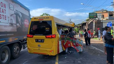 Kecelakaan maut. (Foto: Dokumen/Tugu Jatim)