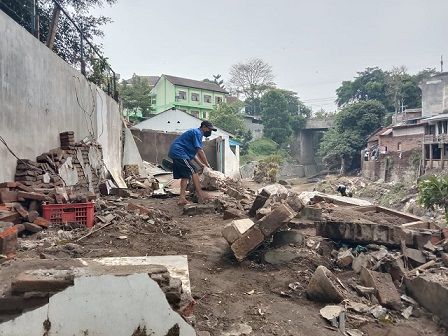 Kondisi salah satu titik terdampak banjir bandang di Kelurahan Klojen, Kecamatan Klojen, Kota Malang/tugu jatim