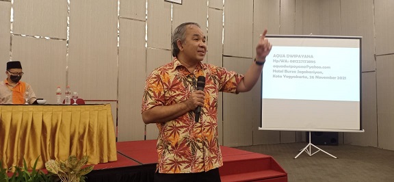 Dr Aqua Dwipayana Sarankan Guru Menjadikan Siswa Cerdas Sebagai Mitra di Kelas 3 7ab3ebda f2e0 4b77 a183 28731b778b41