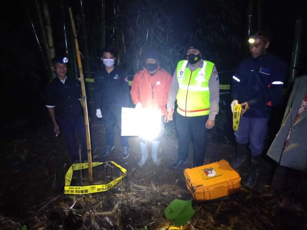 Penyebab tewasnya S di kebun bambu yang terletak di Dusun Wonosari, Desa Pandansari, Kecamatan Poncokusumo, Kabupaten Malang, Rabu malam (17/11/2021), masih misterius. (Foto: Dokumen/Tugu Jatim)