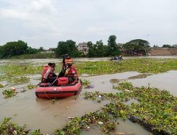 Jeritan Histeris Penumpang Melengking saat Perahu Penyeberangan Tenggelam di Sungai Bengawan Solo