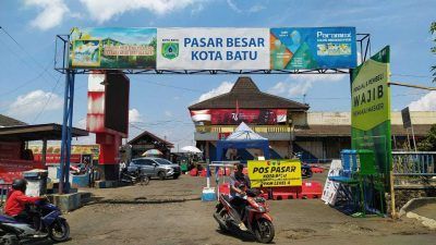 Bangunan lama Pasar Besar Batu akan segera dibangun, pedagang diminta mengosongkan lahan mulai 11 November 2021. (Foto: M. Ulul Azmy/Tugu Malang/Tugu Jatim)