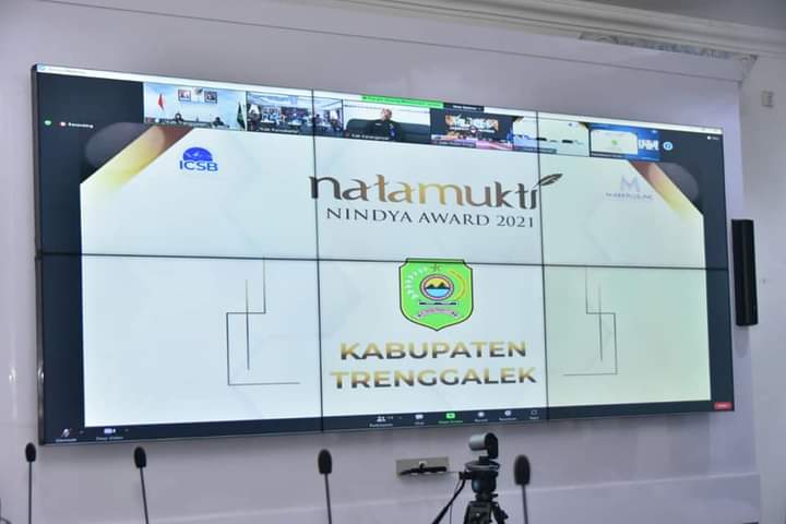 Pemkab Trenggalek Raih Penghargaan Tertinggi Natamukti Kategori Nindya Tahun 2021 2 Penghargaan tertinggi Natamukti.(Foto: M. Zamzuri/Tugu Jatim)