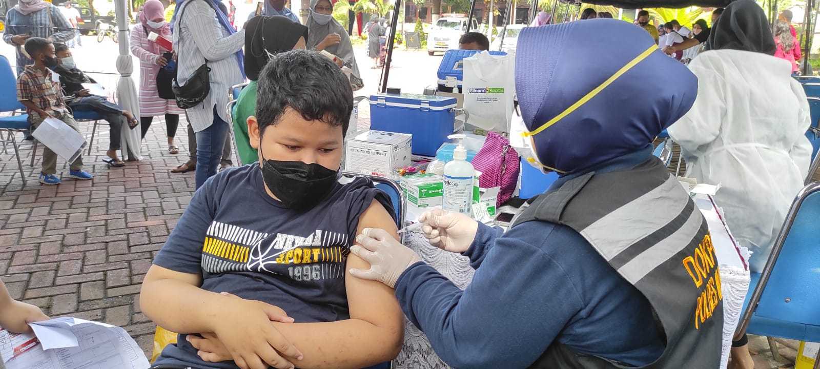 Polres Malang Vaksinasi 1.000 Anak hingga Beri Fasilitas Antar Jemput dan Hadirkan Superhero