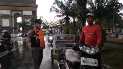 Simpang Lima Gumul. (Foto: Pipit Syahrodin/Tugu Jatim)