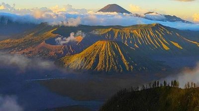 Ilustrasi wisata Gunung Bromo tidak terdampak erupsi Gunung Semeru.