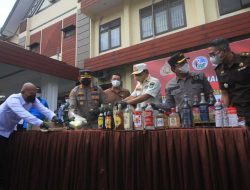 Bupati Pasuruan Musnahkan 2,079 Kg Sabu, Ribuan Botol Miras, hingga Knalpot Brong di Polres