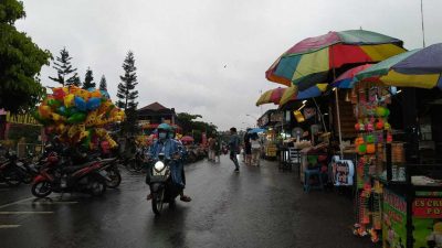 Pesta kembang api. (Foto: M. Ulul Azmy/Tugu Malang)