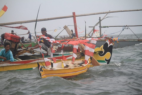 TRadisi Petik Laut Pasuruan