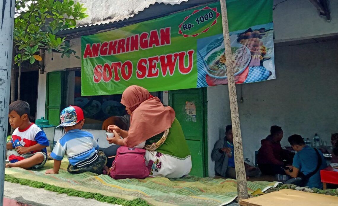 Soto Sewu Bojonegoro, Soto Super Murah Seporsi Hanya Rp 1.000 1 soto sewu bojonegoro
