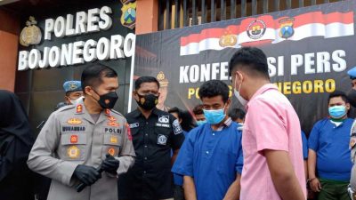 Setubuhi anak tiri. (Foto: Mila Arinda/Tugu Jatim)