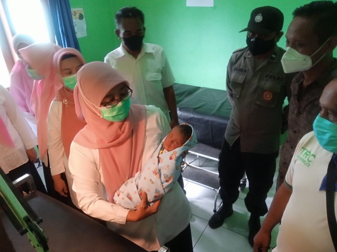 Kondisi bayi mungil berjenis kelamin laki-laki saat ini masih mendapatkan perawatan dari Puskesmas Montong, Tuban.