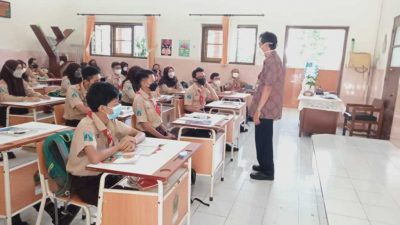 Pembelajaran tatap muka.(Foto: Dokumen/Tugu Jatim)