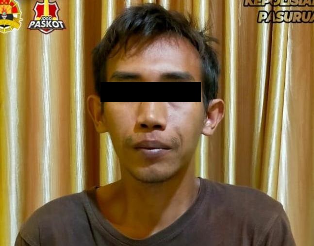 Tukang tambal ban bernama Lukman Hakim ditangkap oleh Satreskoba Polres Pasuruan Kota karena pakai sabu.