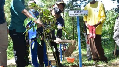 Gas karbon. (Foto: Muhammad Zamzuri/Tugu Jatim)