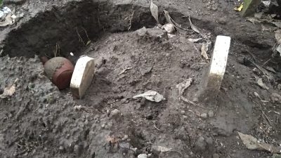 Makam ambles. (Foto: Pipit Syahrodin/Tugu Jatim)