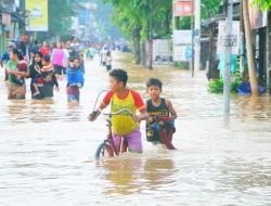 Banjir 3 Hari di Kabupaten Pasuruan, Warga Mulai Mengungsi