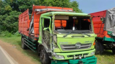 Kecelakaan truk. (Foto: Unit Laka Satlantas Polres Tuban/Tugu Jatim)