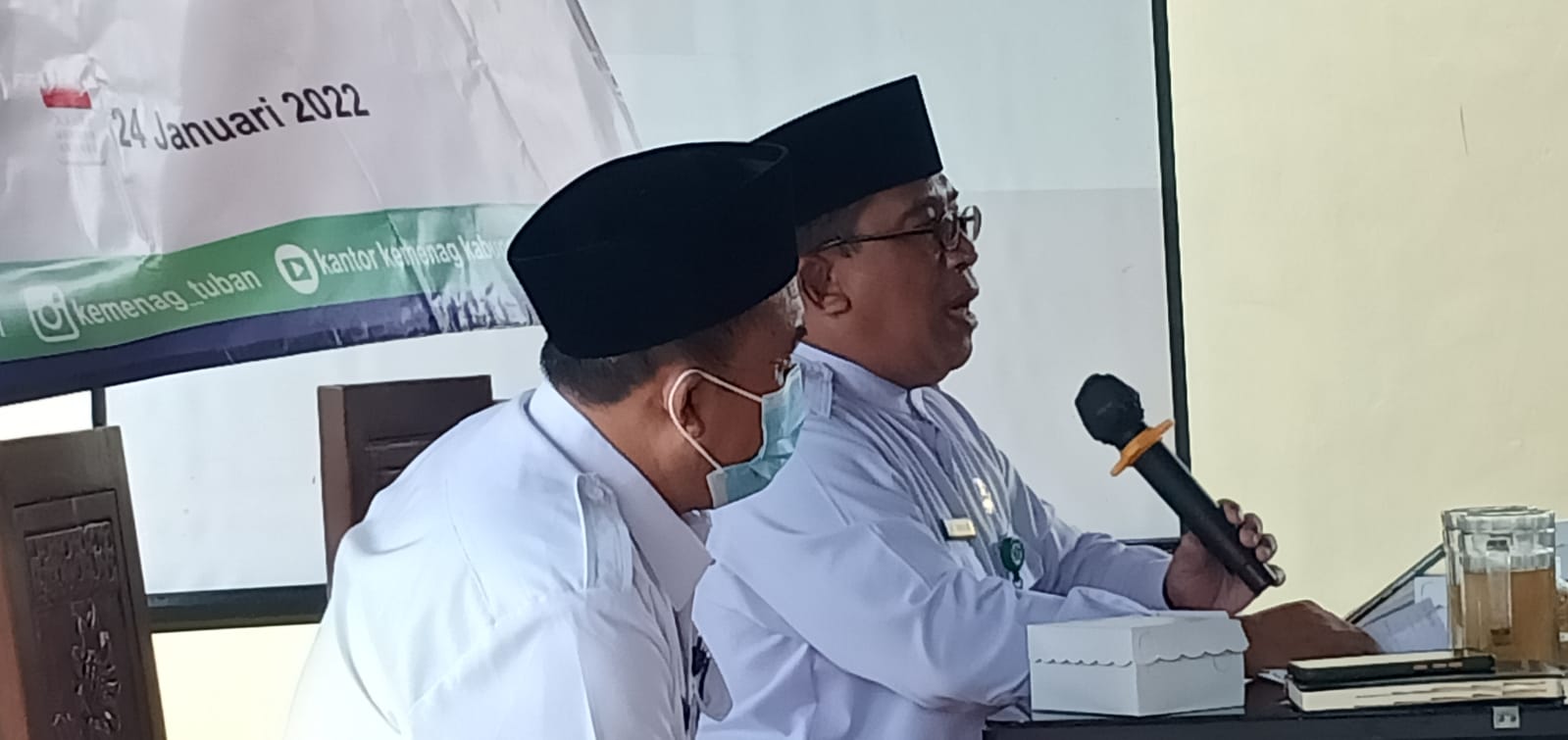 Kepala kantor Kementerian Agama Kabupaten Tuban, Sahid, memberikan sambutan membuka kegiatan Rapat Kerja Sinergitas Program Kerja Tahun 2022.