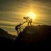 Tips Mendaki Gunung bagi Pemula 13 Ilustrasi mendaki gunung dan pendakian. (Foto: Pixabay)