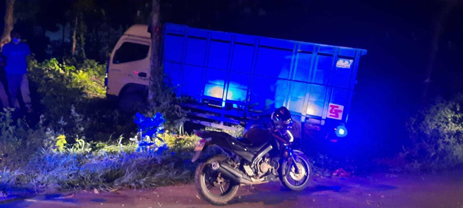 Kecelakaan Maut di Tuban, Truk Oleng Hantam Pengendara Motor hingga Tewas di TKP 3 Kecelakaan maut. (Foto: Unit Laka Satlantas Polres Tuban/Tugu Jatim)