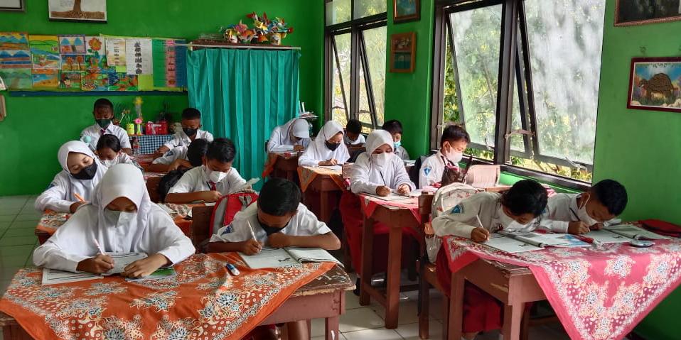 Pembelajaran tatap muka di Kota Pasuruan kembali dibatasi 50 persen.