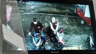 Komplotan maling Pasuruan. (Foto: tangkapan layar CCTV/Tugu Jatim)