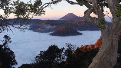 Ilustrasi wisata gunung Bromo ditutup sementara selama Nyepi 2022.