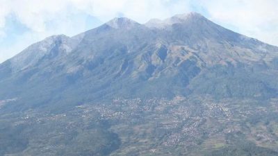 Ilustrasi Gunung Arjuno lokasi pendaki hilang di Pasuruan.