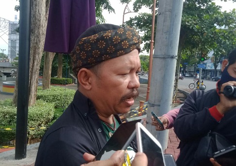 Imam Mubarok, koordinator PPKD Kota Kediri sekaligus peneliti jembatan lama.