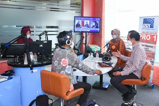 Staf khusus Menteri Komunikasi dan Informatika Bidang Komunikasi Politik, Philip Gobang, dalam Dialog Lintas Bengkulu Pagi Pro 1 RRI Bengkulu, secara virtual dari Bengkulu, Kamis (10/03/2022).