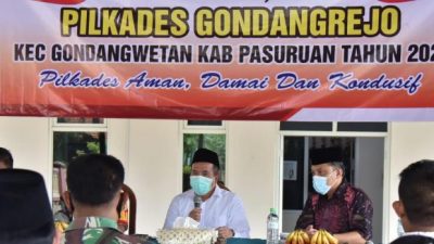 Wakil Bupati, Gus Mujib Imron, saat melakukan sidak persiapan Pilkades serentak di balai desa Gondangrejo, Kecamatan Gondangwetan, Kabupaten Pasuruan.