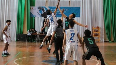 Pertandingan cabang basket POMPROV 2022 Jawa Timur di Universitas Ma Chung.