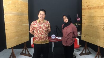 Arie Jefry Ka’arayeno, DPK PPNI (kiri) saat menjadi narasumber di diskusi Unitri TV.