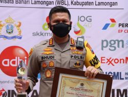 Kapolresta Malang Kota Raih Penghargaan Tertinggi dari PWI Jatim Awards 2022