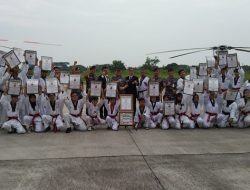 Puspenerbal TNI AL Lakukan Penyematan Sabuk dan Penyerahan Penghargaan Taekwondo Indonesia