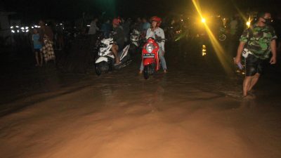 Jalur pantura. (Foto: Laoh Mahfud/Tugu Jatim)