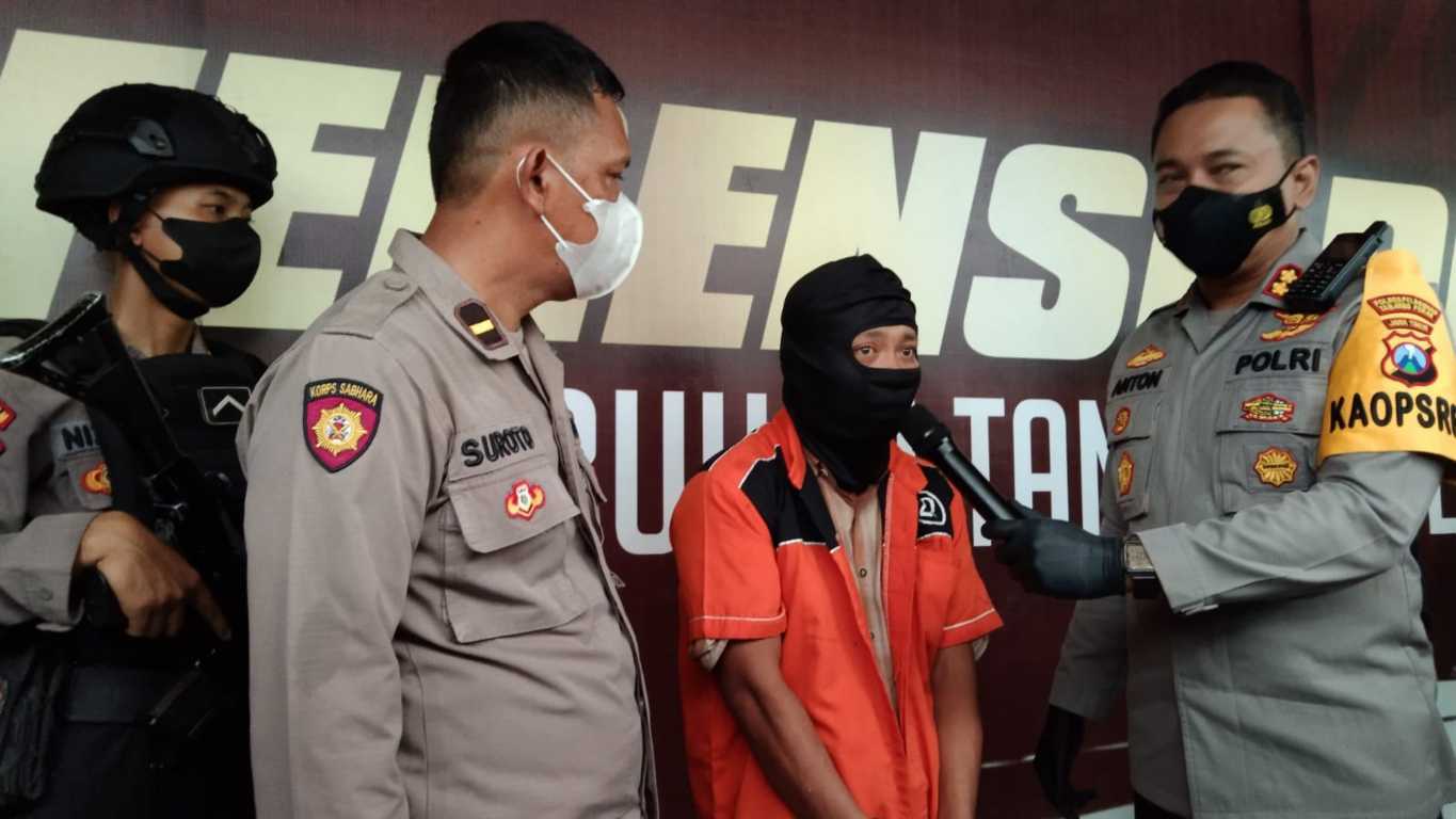 Kasus pembunuhan. (Foto: Rahman Hakim/Tugu Jatim)