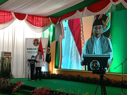 Ketua Umum PBNU, KH Yahya Cholil Staquf memberikan arahan saat menghadiri acara di Kota Malang.