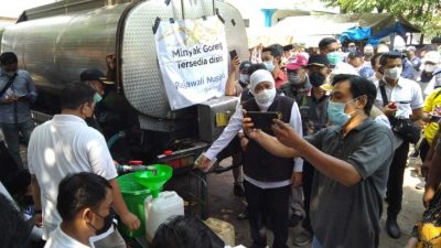 Minyak goreng murah. (Foto: Laoh Mahfud/Tugu Jatim)