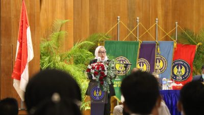 Bupati Bojonegoro, Anna Muawanah, saat mengisi kuliah umum program RPL Desa di Universitas Negeri Yogyakarta.